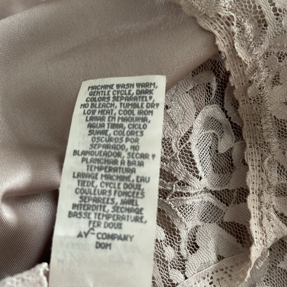 Vintage Vanity Fair Lace Bib Camisole - Picture 6 of 7